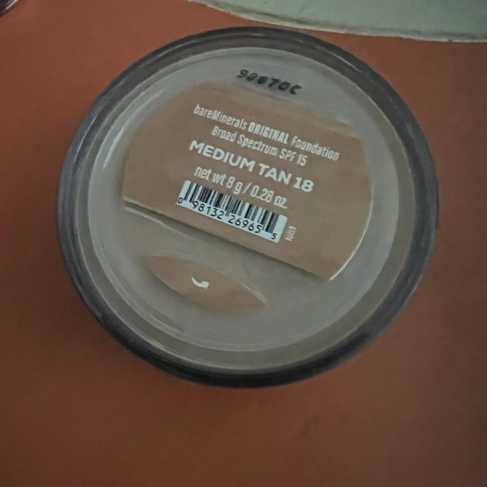 Bareminerals powder foundation Medium Tan 18 NWOB